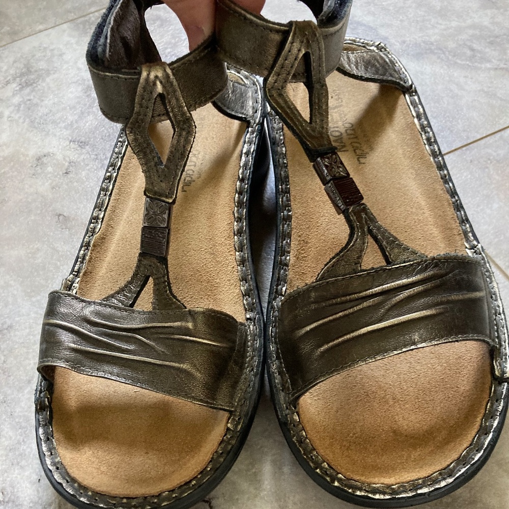 Naot Sandals NWOT